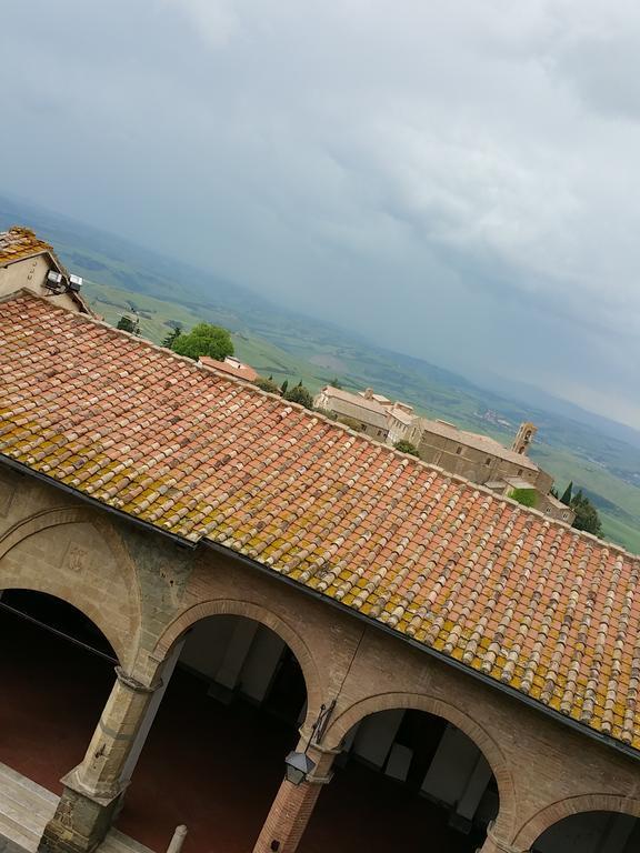 Scalette Di Piazza B&B Montalcino Extérieur photo